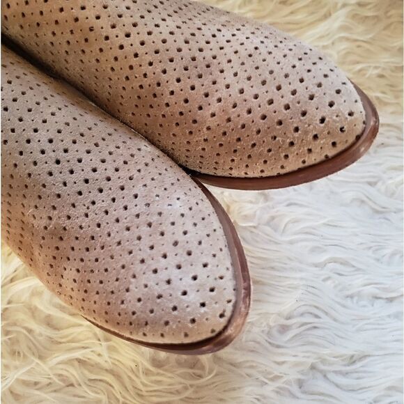 Sale-Trask Tisha Perf Bootie 7.5 - Picture 4 of 8